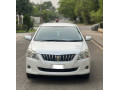 toyota-premio-f-15-small-0