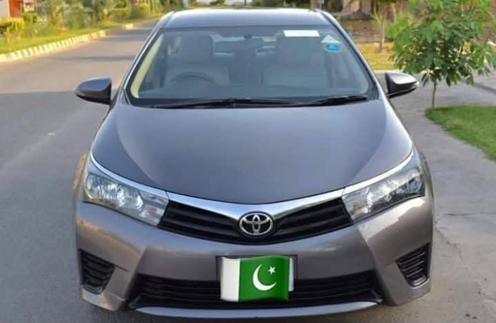 toyota-corolla-altis-x-manual-16-big-0
