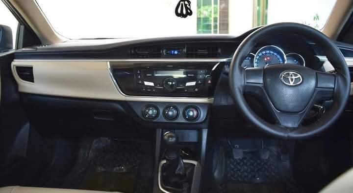 toyota-corolla-altis-x-manual-16-big-8