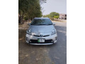 toyota-prius-small-0