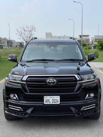 toyota-land-cruiser-wald-kitted-big-2