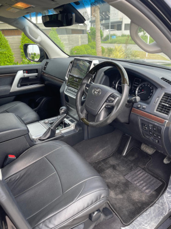toyota-land-cruiser-wald-kitted-big-5
