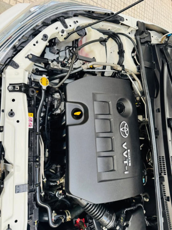 toyota-corolla-altis-16-x-cvt-i-big-8