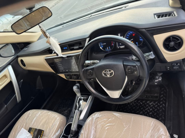 toyota-corolla-altis-16-x-cvt-i-big-5
