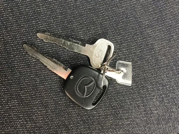 mazda-carol-big-13