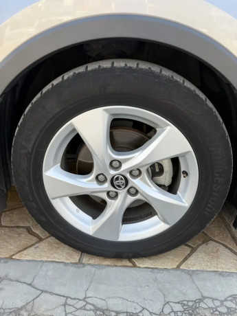 toyota-c-hr-20192024-big-8