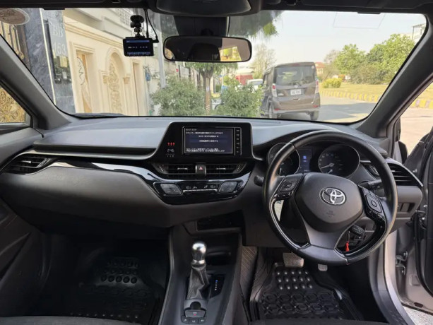 toyota-c-hr-20192024-big-7