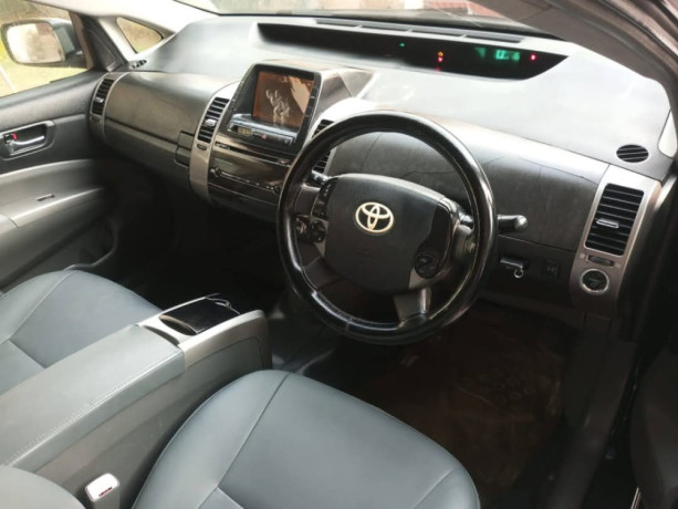 toyota-pixis-epoch-b-big-5