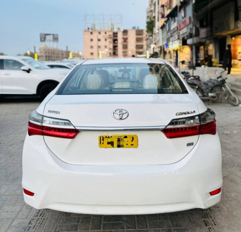 toyota-corolla-altis-x-manual-16-big-1