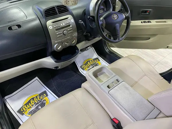 toyota-passo-2009-big-5