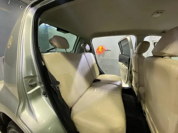 toyota-passo-2009-big-7