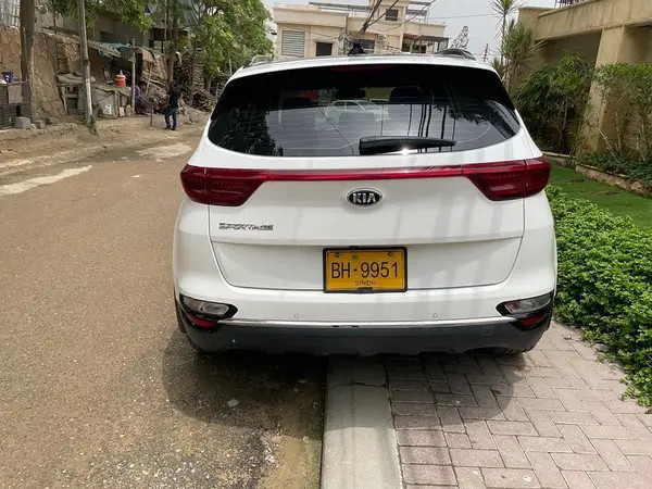 kia-sportage-awd-slightly-used-full-original-excellent-condition-big-2
