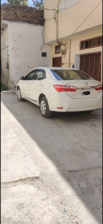 toyota-corolla-altis-x-manual-16-big-2