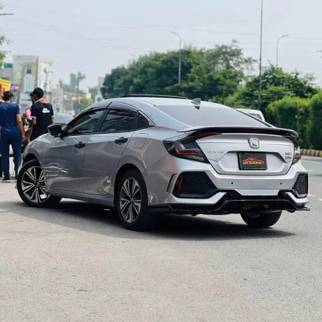 honda-civic-turbo-2020-big-1