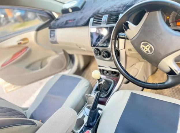 toyota-corolla-altis-x-manual-16-big-2