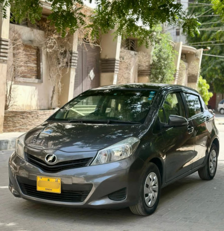 toyota-vitz-f-10-big-3