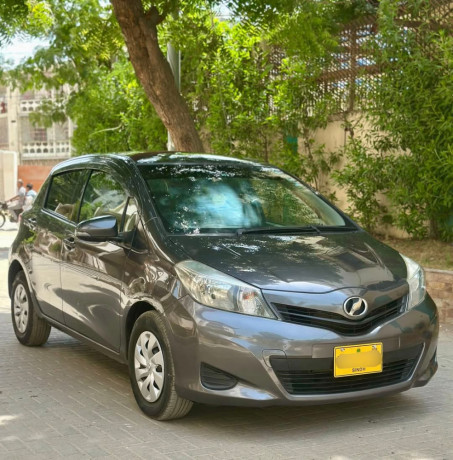 toyota-vitz-f-10-big-4