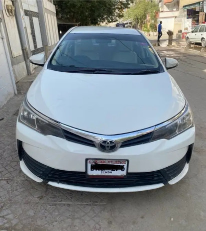 toyota-corolla-xli-2019-2020-big-0
