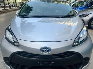 toyota-aqua