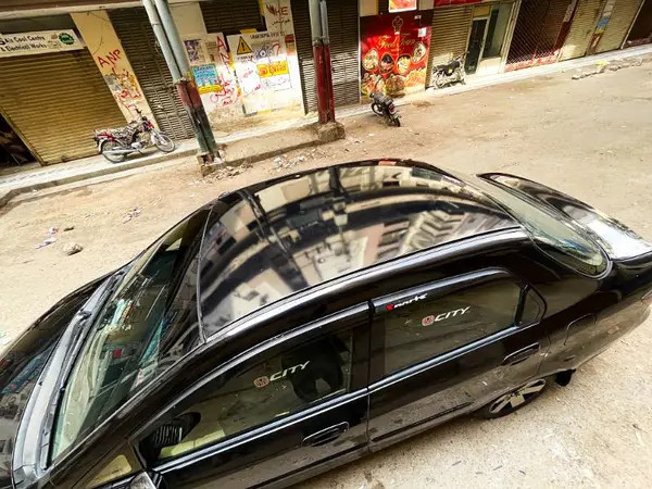 honda-city-2006-auto-family-use-big-11
