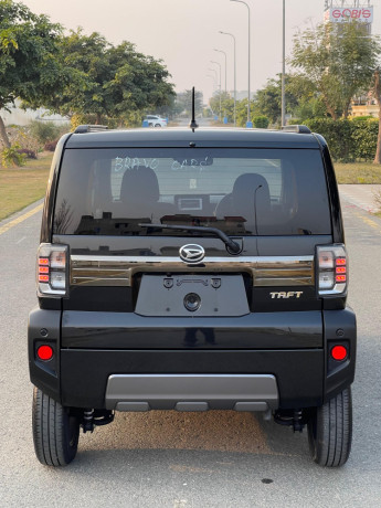 daihatsu-taft-dark-chrome-venture-edition-big-4