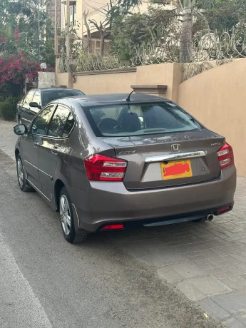 honda-city-2018-big-9
