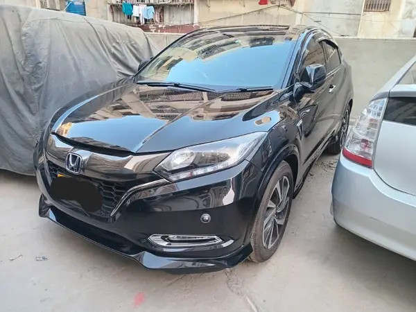 honda-vezel-rs-turbo-package-honda-sensing-2016-grade-45-big-3
