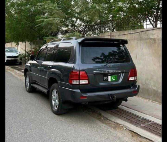 toyota-land-cruiser-zx-gasoline-35l-big-4