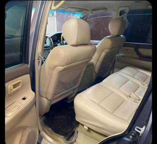 toyota-land-cruiser-zx-gasoline-35l-big-3