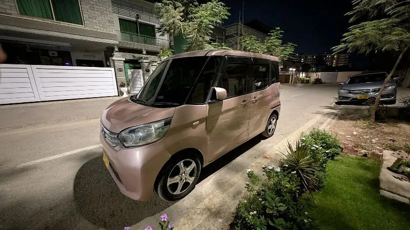 nissan-dayz-roox-20142018reg-bt-alto-mira-cultus-luxury-660cc-car-big-1