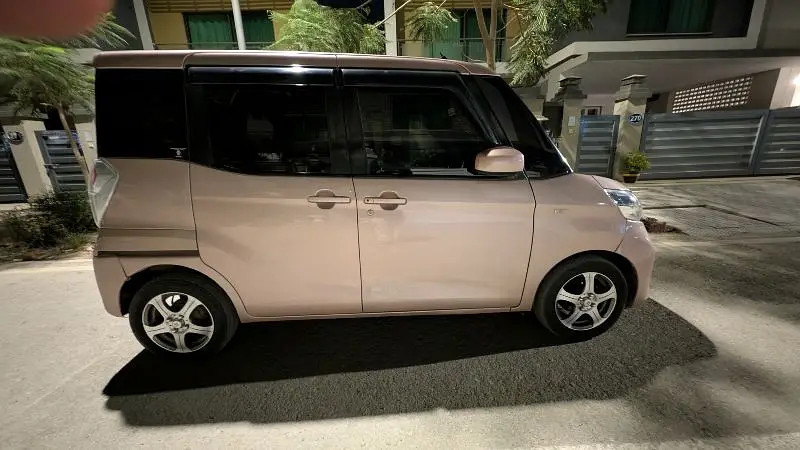 nissan-dayz-roox-20142018reg-bt-alto-mira-cultus-luxury-660cc-car-big-3