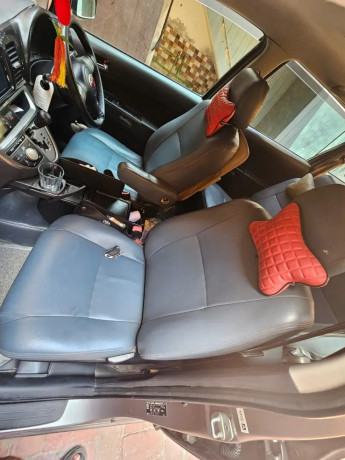 toyota-wish-18x-2006-big-8