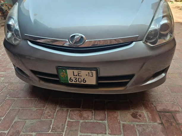 toyota-wish-18x-2006-big-5
