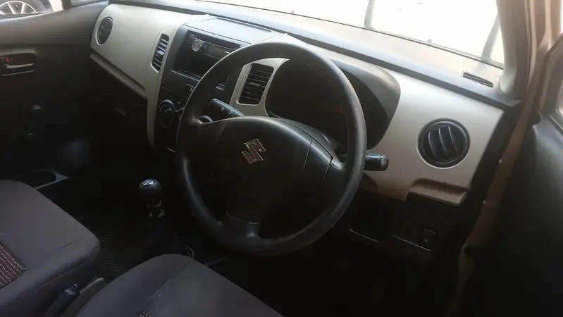 suzuki-wagon-r-2019-big-6