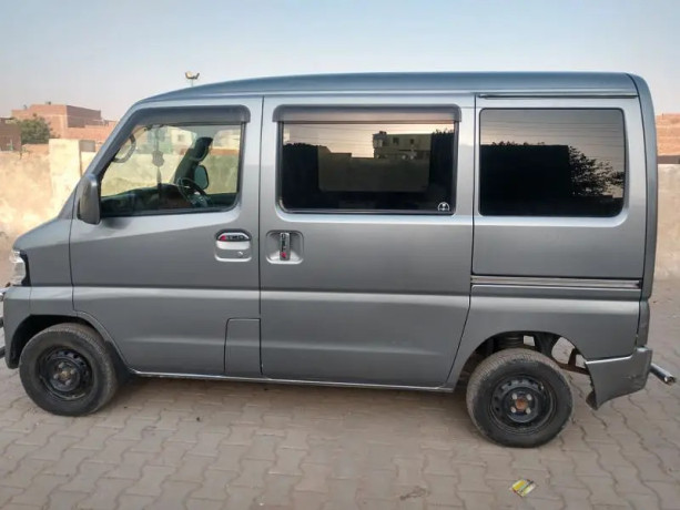 nissan-clipper-2013-big-7