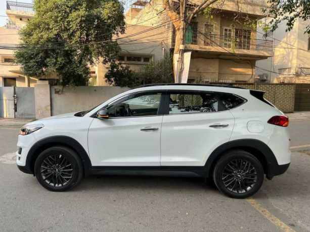 hyundai-tucson-hybrid-signature-big-1