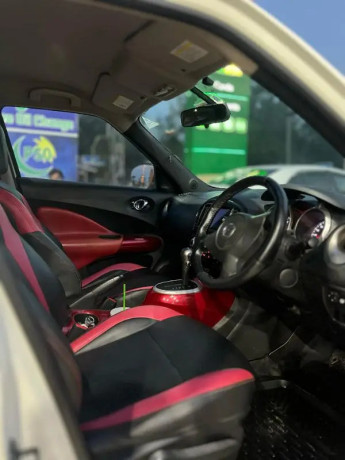nissan-juke-2010-big-1