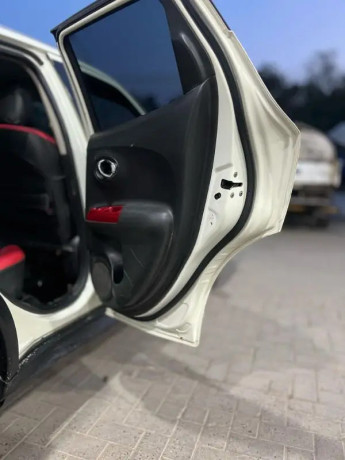 nissan-juke-2010-big-4