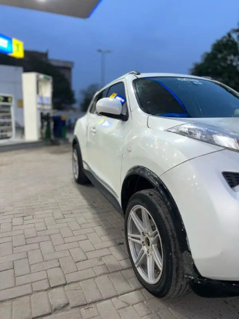 nissan-juke-2010-big-7
