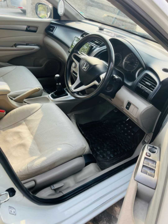 honda-city-12l-mt-big-5