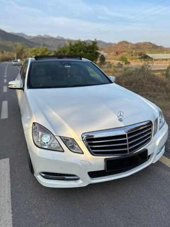 2011-mercedes-e-class-big-1