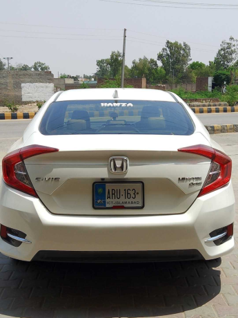 honda-civic-oriel-big-3