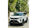 toyota-fortuner-legender-small-1