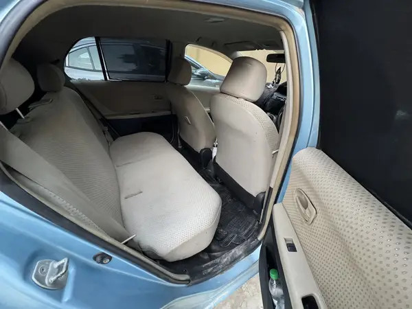 vitz-2006-2012-reg-big-7