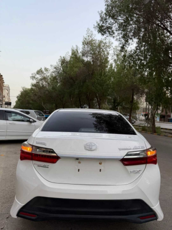 toyota-corolla-altis-16-x-cvt-i-big-7