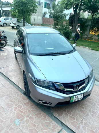 honda-city-2018-13-i-vtec-big-0