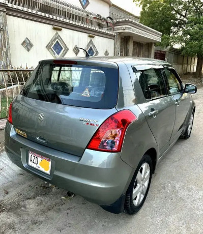 suzuki-swift-dlx-model-2013-original-color-big-6