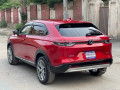 honda-vezel-2021-small-4
