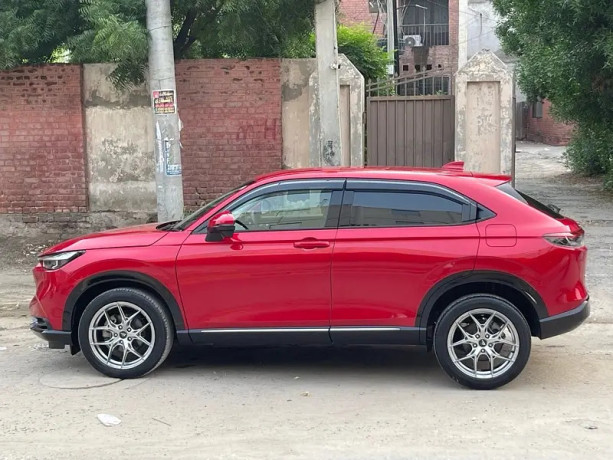 honda-vezel-2021-big-7
