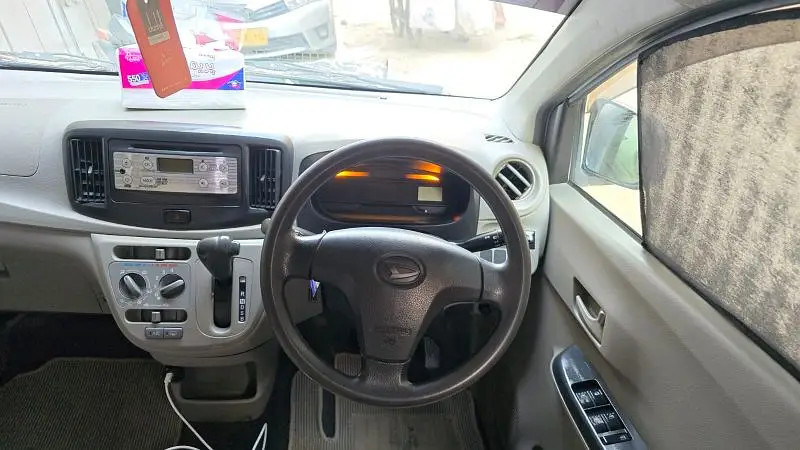 daihatsu-mira-2012-big-4
